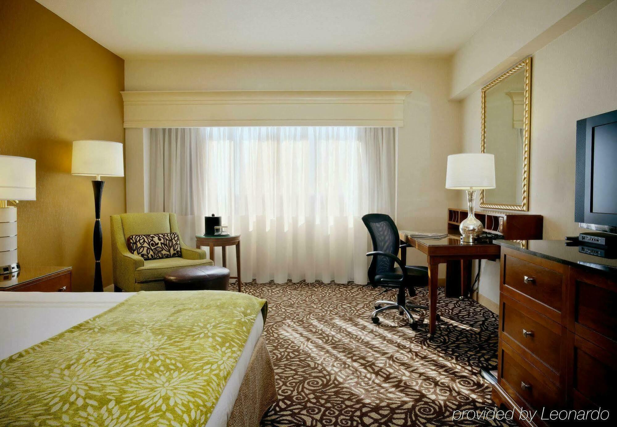 Delta Hotels By Marriott Phoenix Меса Экстерьер фото